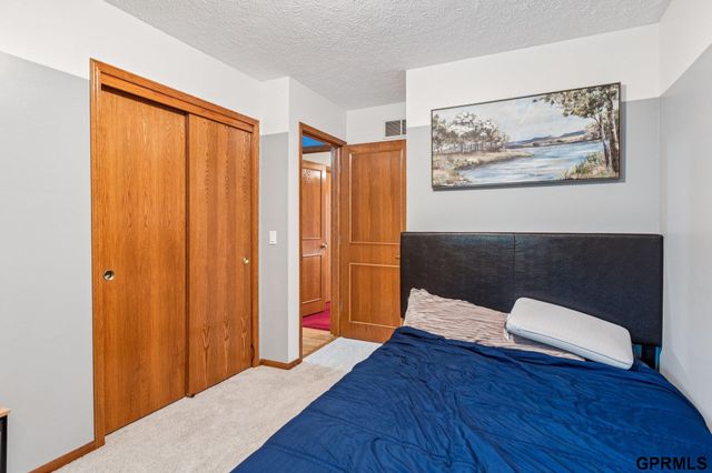 4636 N 126Th Avenue, Omaha, NE 68164