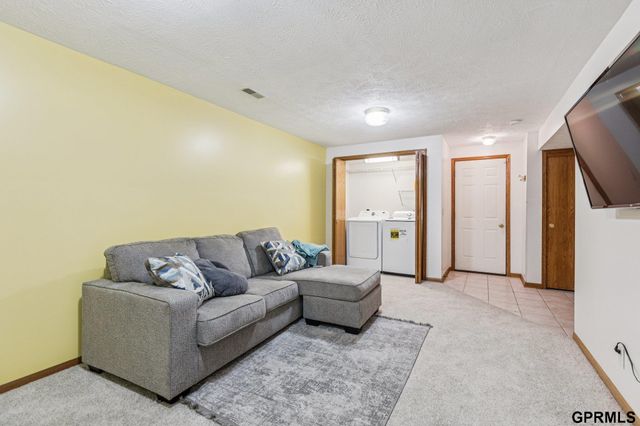 4636 N 126Th Avenue, Omaha, NE 68164