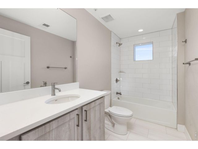 290 S Cherrywood Dr 101, Lafayette, CO 80026