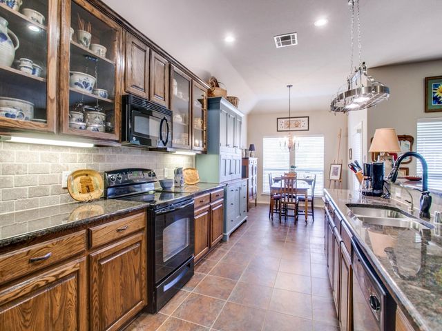 9744 Water Tree Drive, Mckinney, TX 75072