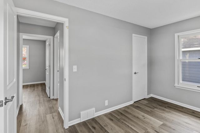 8300 16th Avenue S, Bloomington, MN 55425