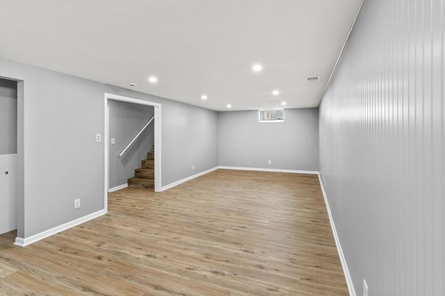8300 16th Avenue S, Bloomington, MN 55425