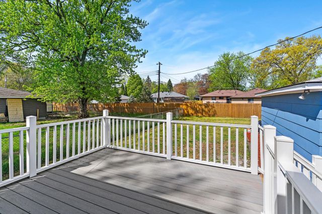 8300 16th Avenue S, Bloomington, MN 55425