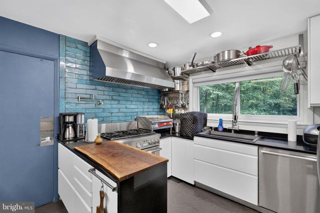 51 JEWELL RD, Dunkirk, MD 20754