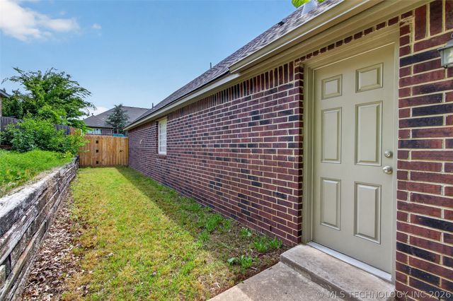 4526 E 141st Place S, Bixby, OK 74008
