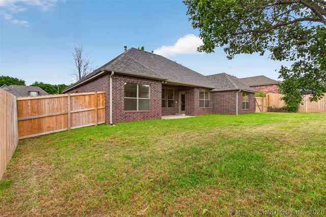 4526 E 141st Place S, Bixby, OK 74008