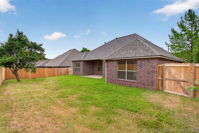 4526 E 141st Place S, Bixby, OK 74008