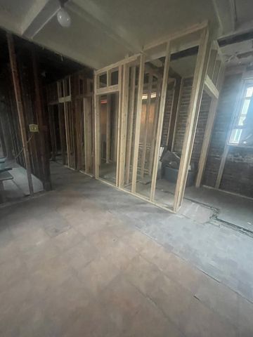 4821 W Washington Boulevard, Chicago, IL 60644