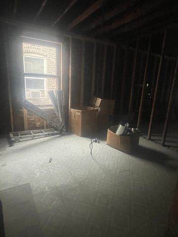 4821 W Washington Boulevard, Chicago, IL 60644