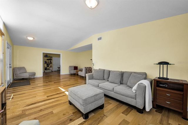 206 LINDA AVENUE, Temple Terrace, FL 33617