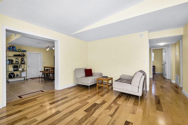 206 LINDA AVENUE, Temple Terrace, FL 33617