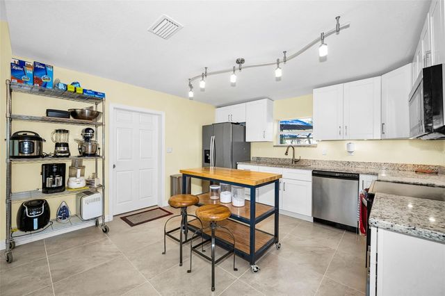 206 LINDA AVENUE, Temple Terrace, FL 33617