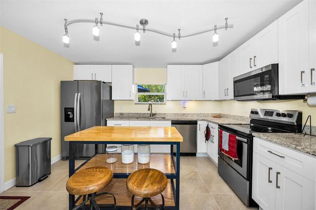 206 LINDA AVENUE, Temple Terrace, FL 33617