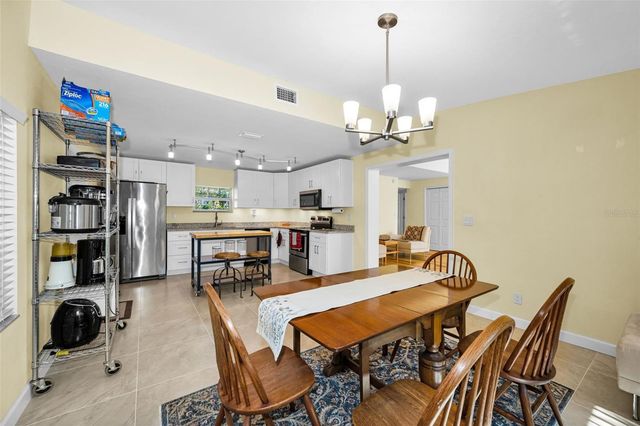 206 LINDA AVENUE, Temple Terrace, FL 33617