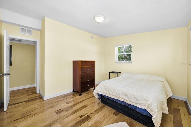 206 LINDA AVENUE, Temple Terrace, FL 33617