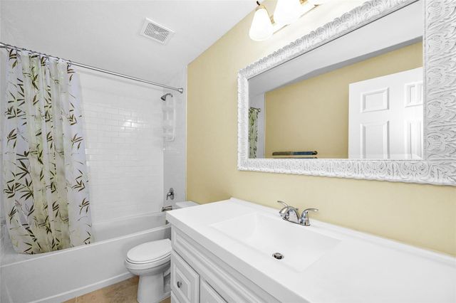 206 LINDA AVENUE, Temple Terrace, FL 33617