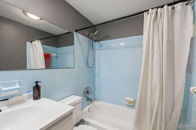 179 Old Lyme Drive 7, Amherst, NY 14221