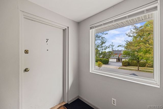 179 Old Lyme Drive 7, Amherst, NY 14221
