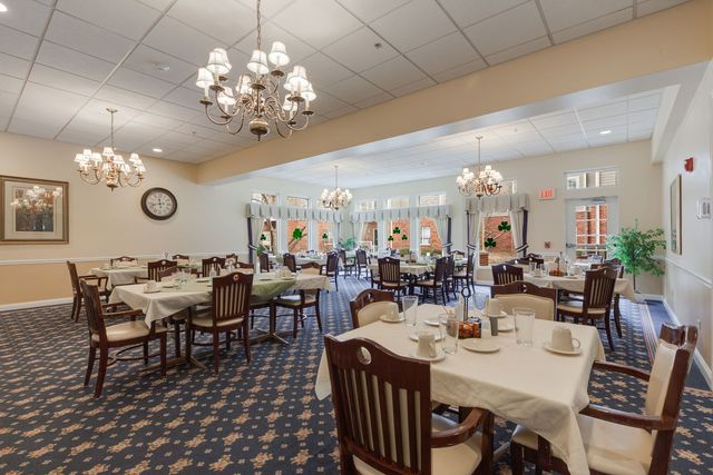 801 N Mclean Boulevard 222, Elgin, IL 60123