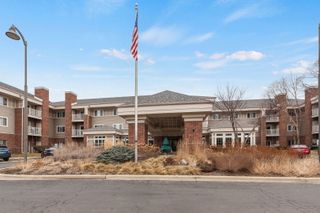 801 N Mclean Boulevard 222, Elgin, IL 60123