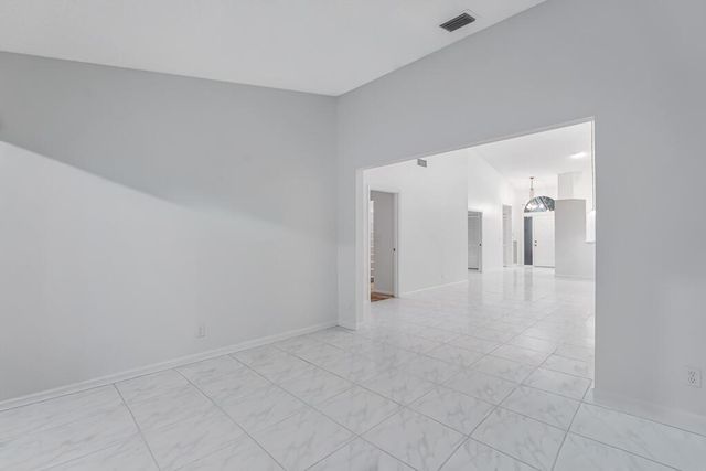 7043 Summer Tree Drive, Boynton Beach, FL 33437