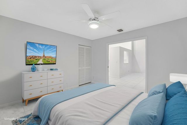 7043 Summer Tree Drive, Boynton Beach, FL 33437