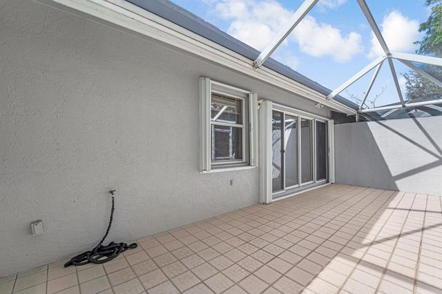 7043 Summer Tree Drive, Boynton Beach, FL 33437