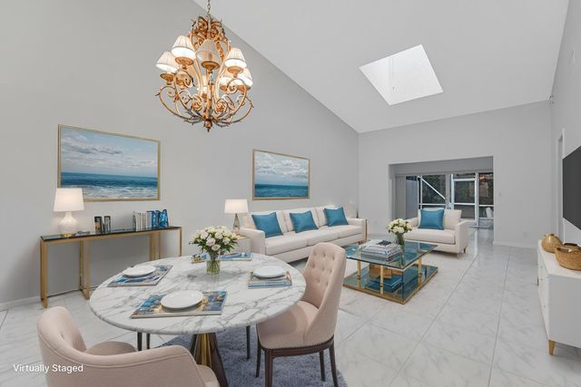 7043 Summer Tree Drive, Boynton Beach, FL 33437