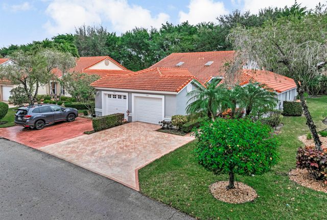 7043 Summer Tree Drive, Boynton Beach, FL 33437