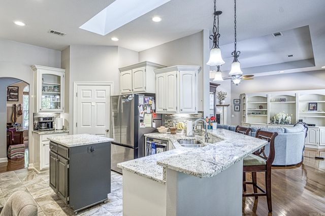 23 Gloria Drive, Hot Springs Village, AR 71909