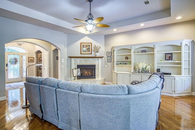 23 Gloria Drive, Hot Springs Village, AR 71909