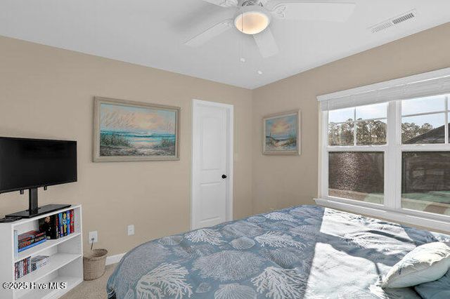 707 Crystal Cove Court, Sneads Ferry, NC 28460