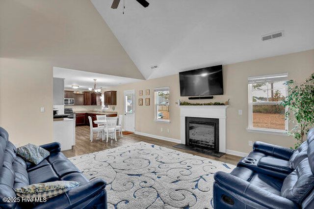 707 Crystal Cove Court, Sneads Ferry, NC 28460