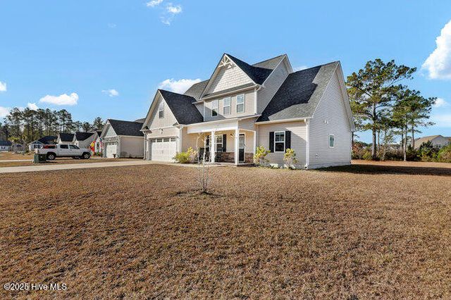 707 Crystal Cove Court, Sneads Ferry, NC 28460