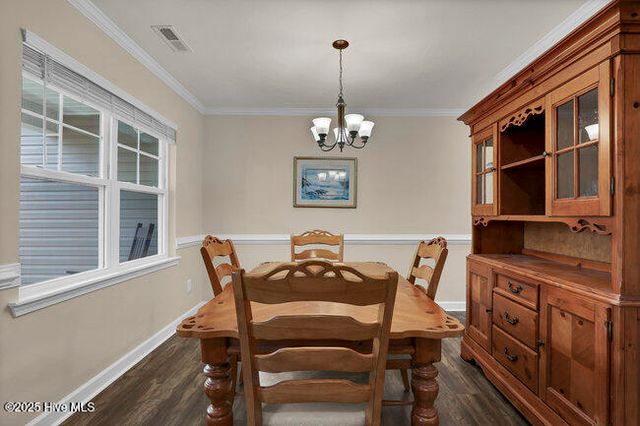 707 Crystal Cove Court, Sneads Ferry, NC 28460