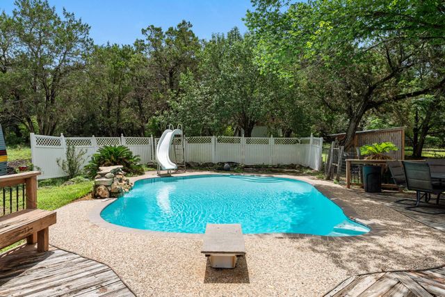 651 High Low DR, New Braunfels, TX 78132