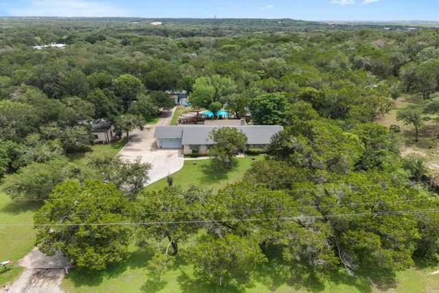 651 High Low DR, New Braunfels, TX 78132