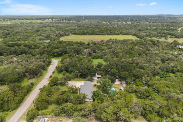 651 High Low DR, New Braunfels, TX 78132
