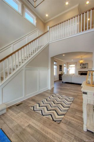 584 Round Rock Drive, Howell, MI 48843