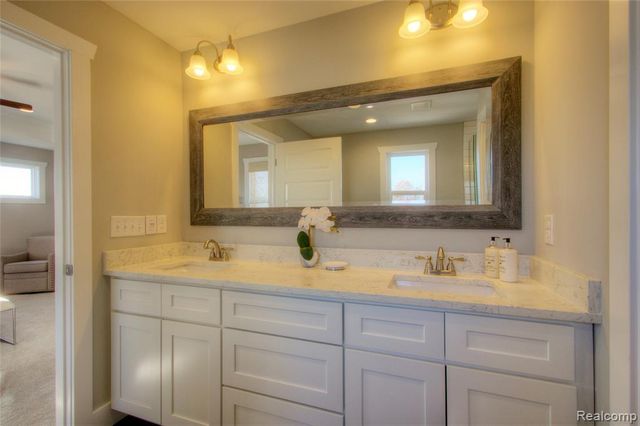 584 Round Rock Drive, Howell, MI 48843