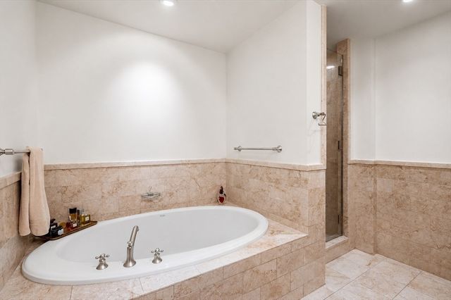 2 Avery Street 21E, Boston, MA 02111