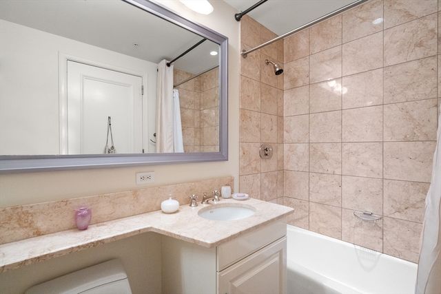 2 Avery Street 21E, Boston, MA 02111