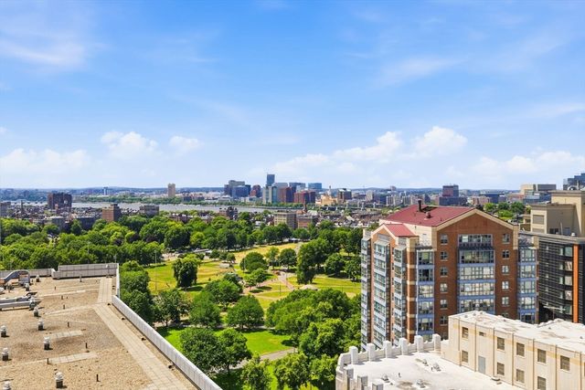 2 Avery Street 21E, Boston, MA 02111