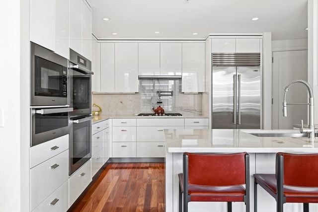 2 Avery Street 21E, Boston, MA 02111