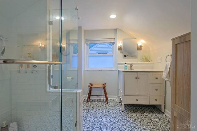 3803 Gatewood Lane, Silverton, OH 45236