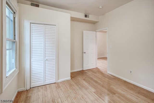 59 Brenner St, Newark City, NJ 07108