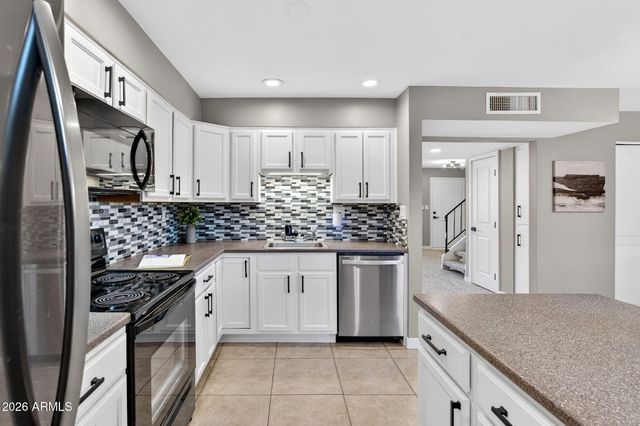 944 S VALENCIA -- 18, Mesa, AZ 85202