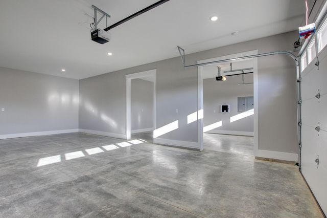 701 Sandringham Ct, Clarksville, TN 37043