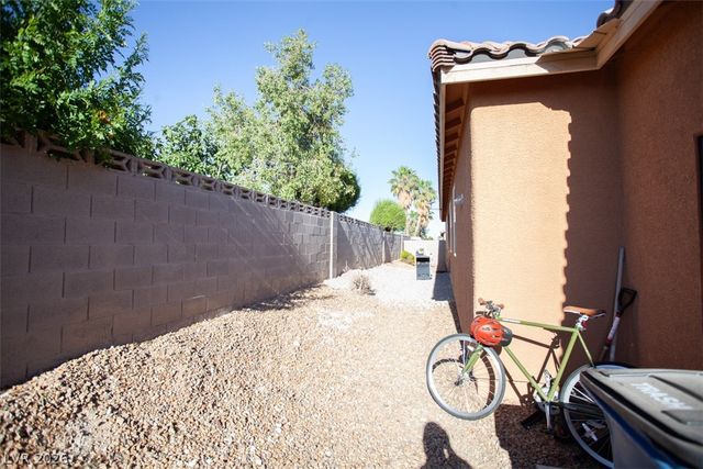 6120 Trenton Parade Avenue, Las Vegas, NV 89130
