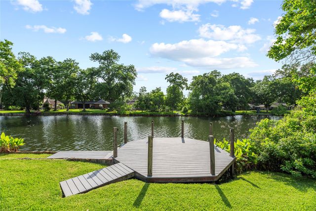 4815 Diamond Springs Drive, Missouri City, TX 77459